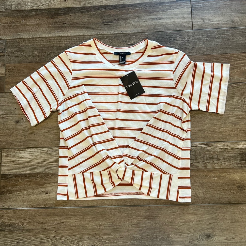 Twisted knot top